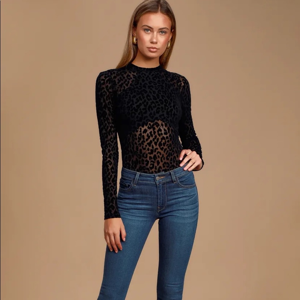 Lulus black long sleeve velvet cheetah bodysuit
